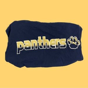 University of Pittsburgh Panthers T-shirt. Size M.